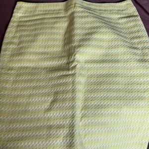 Barely worn pencil skirt